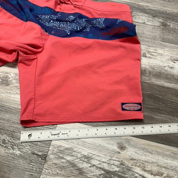 Vineyard Vines Sharks Coral Pink Blue Mens 40 Diamond Textured Swim Board Shorts - Picture 10 of 11